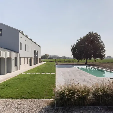 La Pervinca - Ospitalita, Natura, Cura Bed & Breakfast 4*