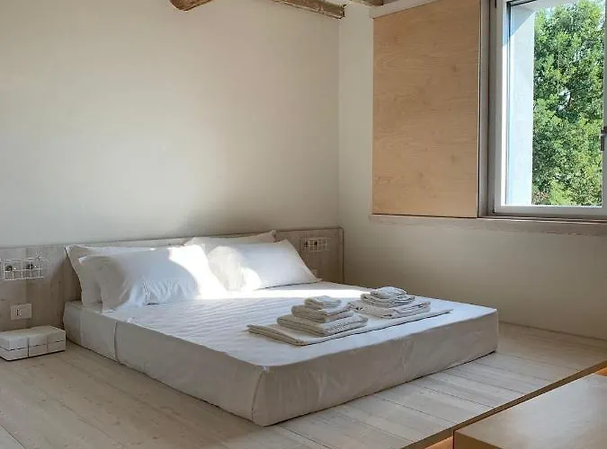 Bed & Breakfast La Pervinca - Ospitalita, Natura, Cura Guastalla